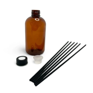 SET MIKADO PET AMBAR + TAPÓN + TAPA NEGRA + 6 VARITAS 250 mm NEGRAS – 200 ml (E146)